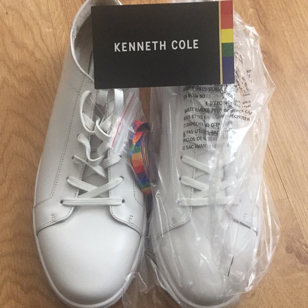 NWT Kenneth Cole KAM PRIDE sneakers